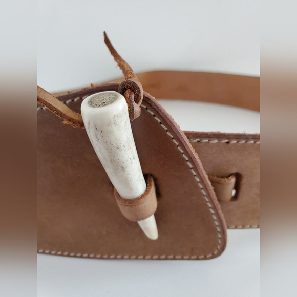 Vintage 80's Banana Republic Save-The-Tigers Leather Bone Belt Women's Sz 34" - Picture 8 of 14